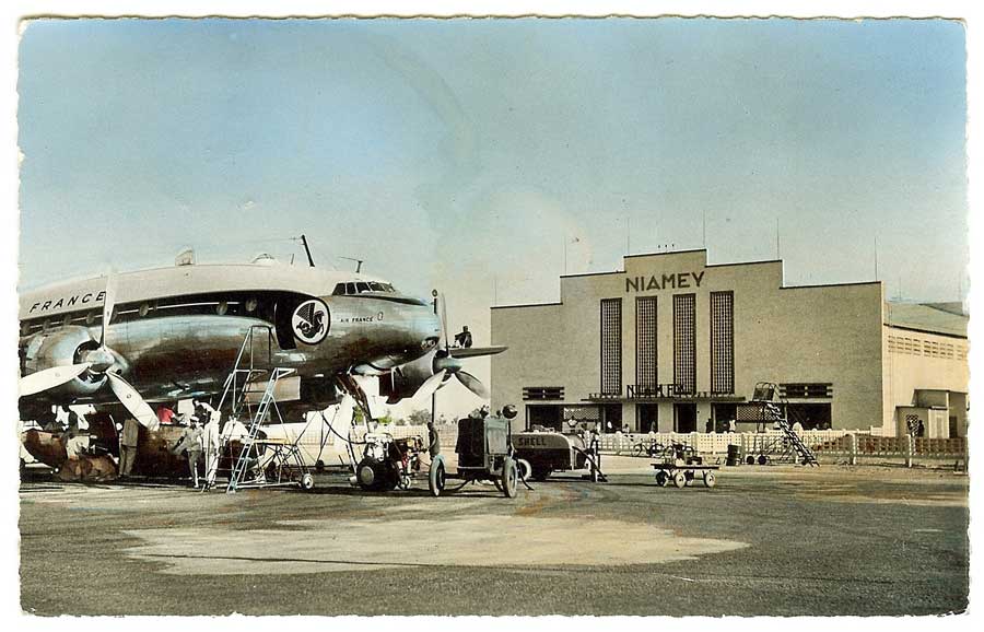 Aéronautique, Vente n°2964, Lot n°115 LOCKHEED CONSTELLATION-AIR  FRANCEMaquette d'agence, circa 1958