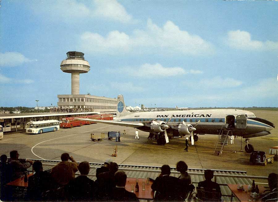 Pan American Airways Douglas DC6B airplane postcard 