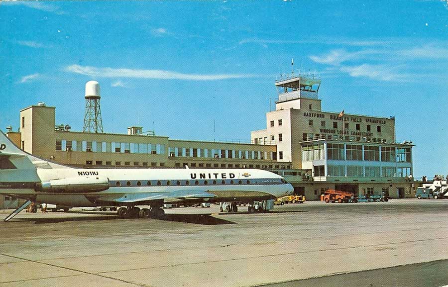 Famgus Aviation Postcards: United Air Lines